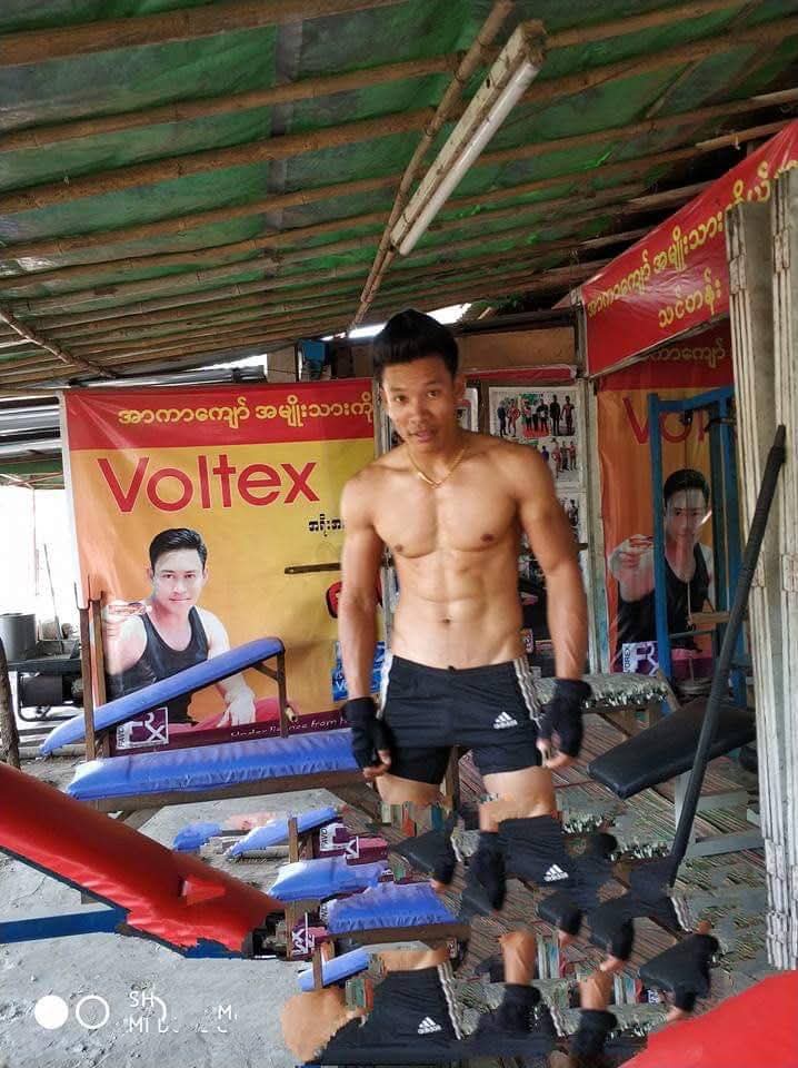 หนุ่มพม่า