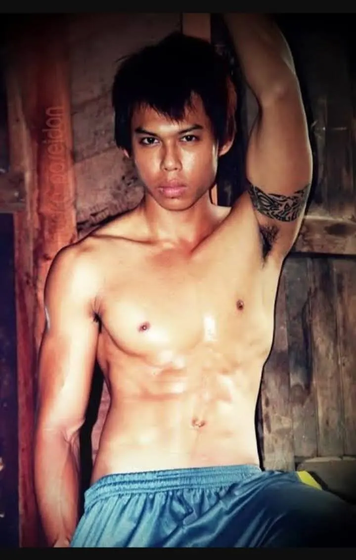 หนุ่มพม่า