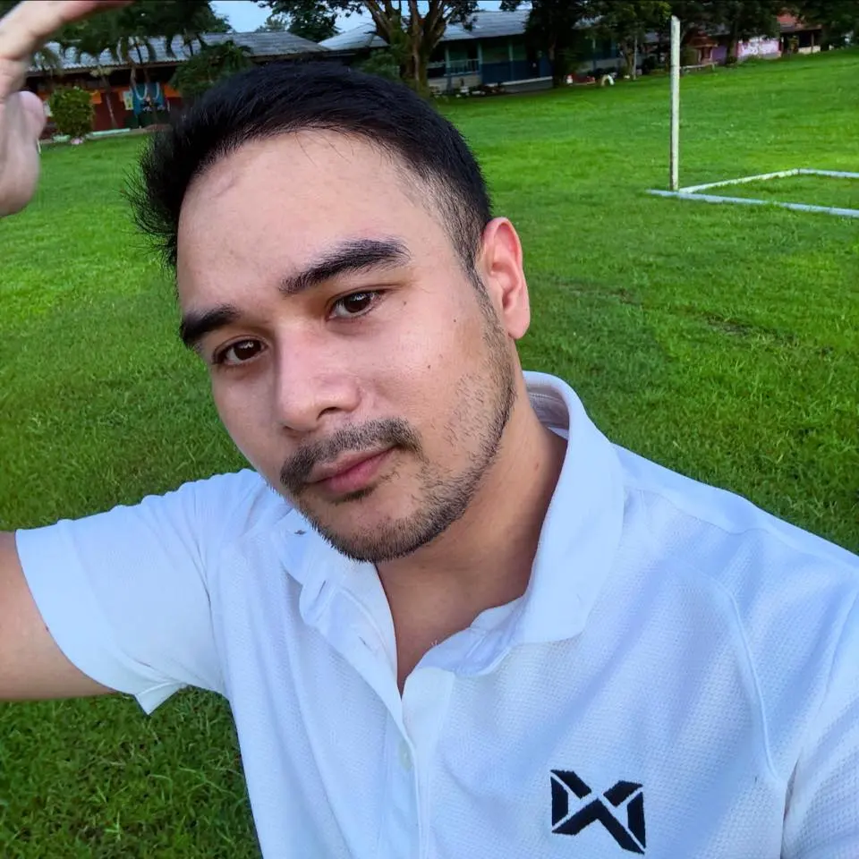 หนวดไหนใครดี