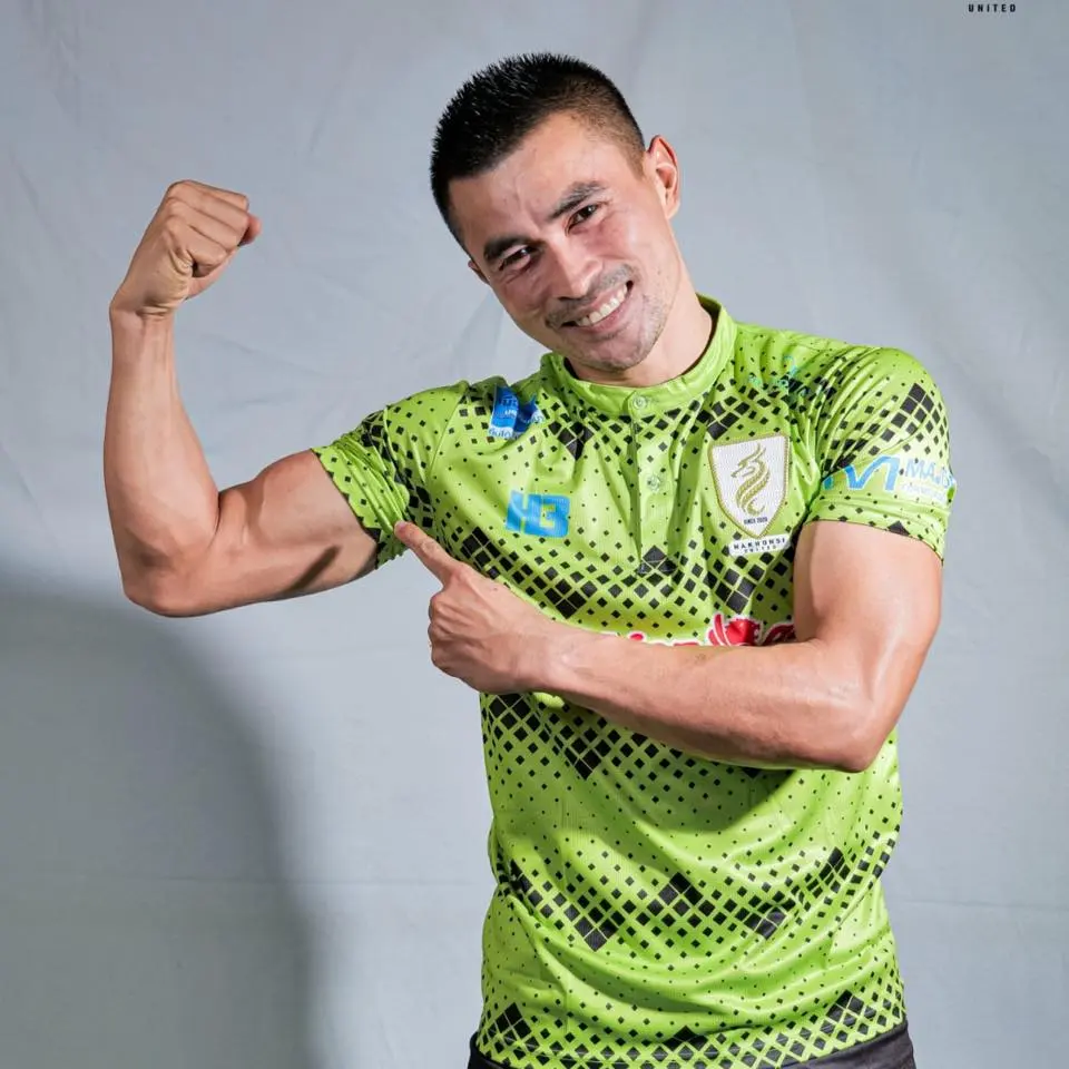 หนวดไหนใครดี