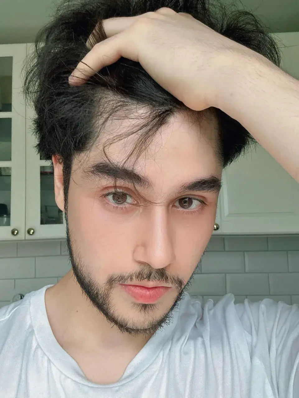 หนวดไหนใครดี