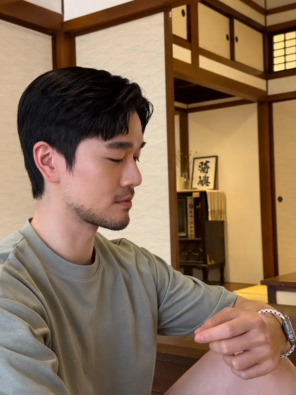 หนวดไหนใครดี