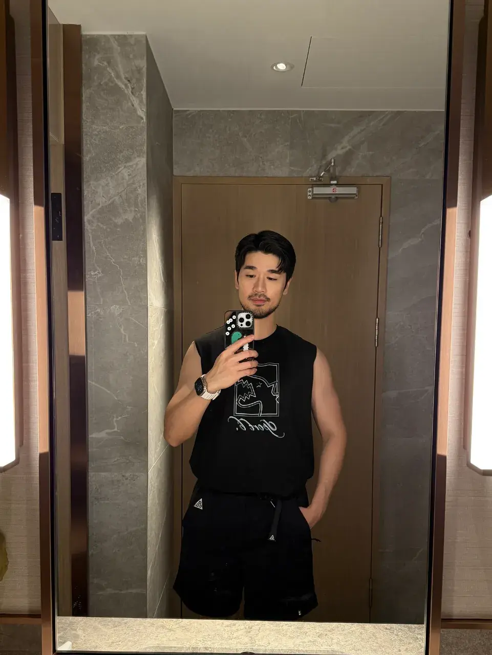 แก้เครียดกับสถานการณ์บ้านเมืองมาดูผู้