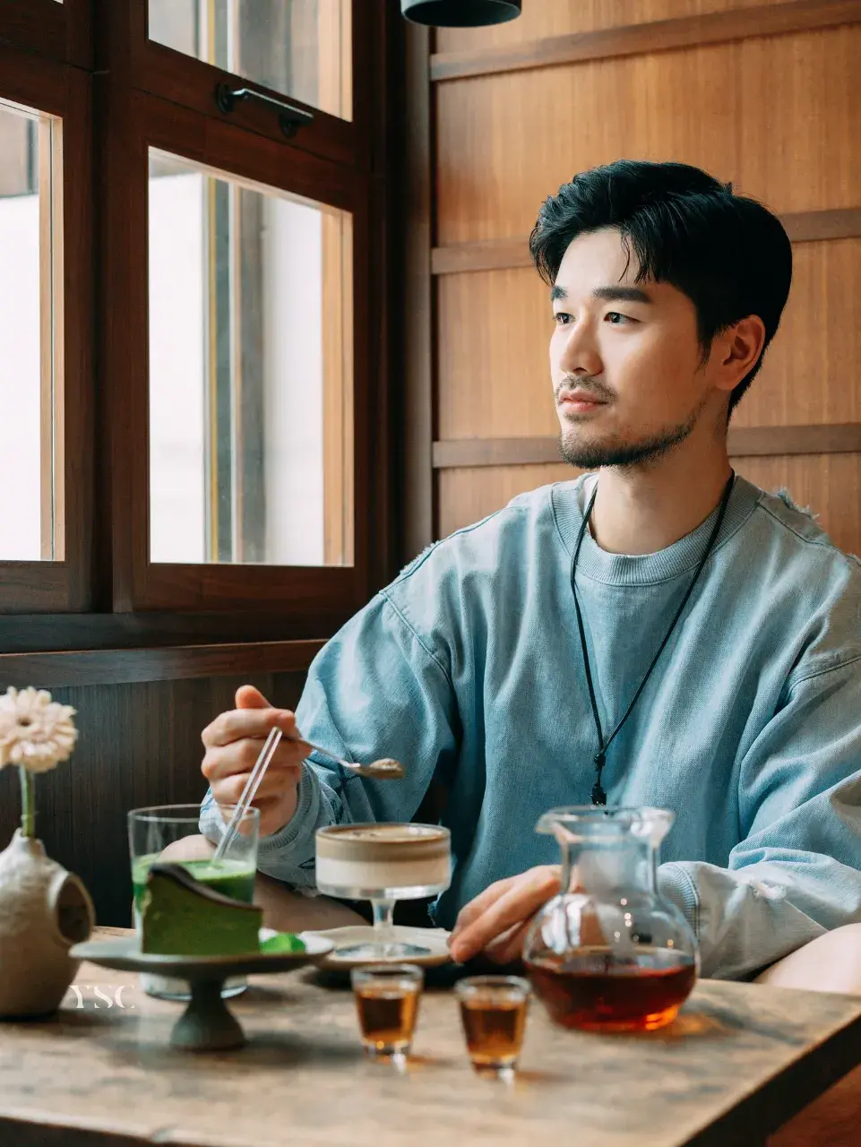 แก้เครียดกับสถานการณ์บ้านเมืองมาดูผู้