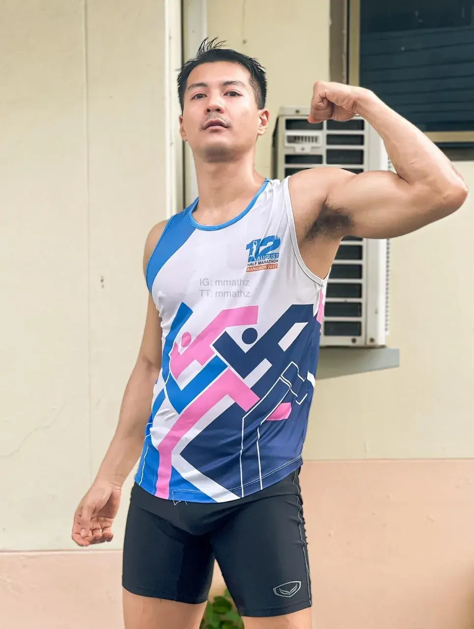 ยอมแตกกลางน้ำตก