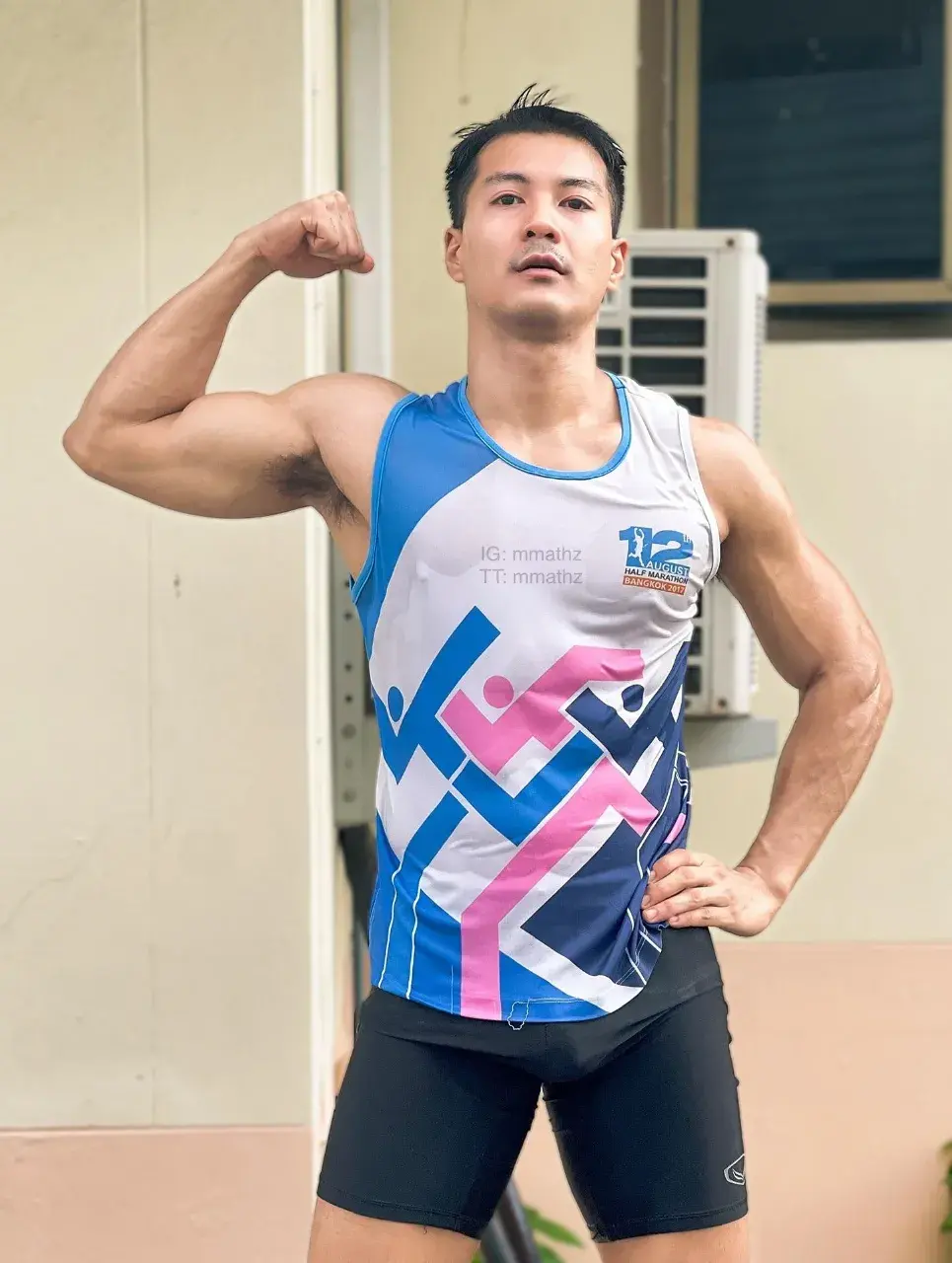 ยอมแตกกลางน้ำตก