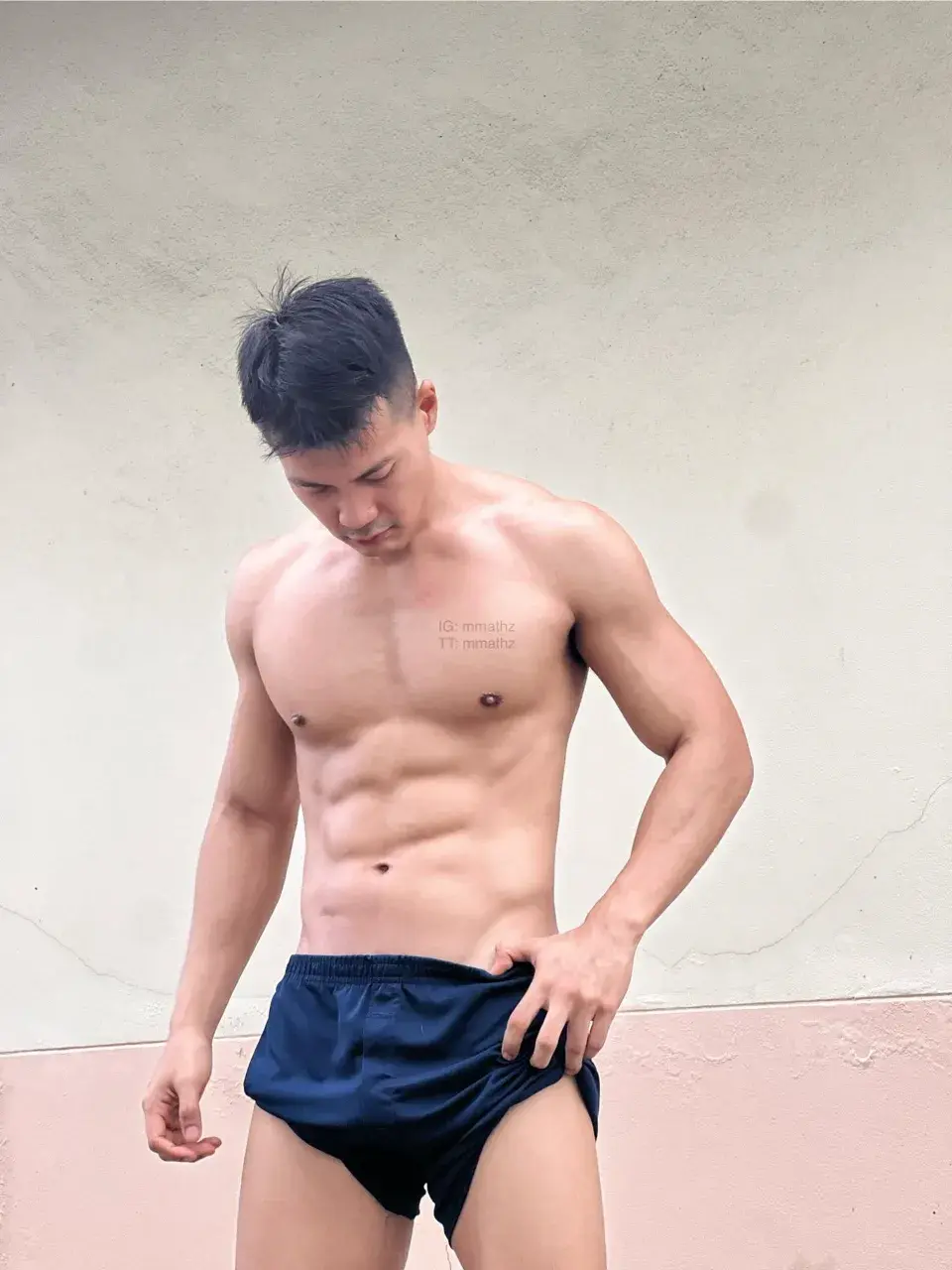 ยอมแตกกลางน้ำตก