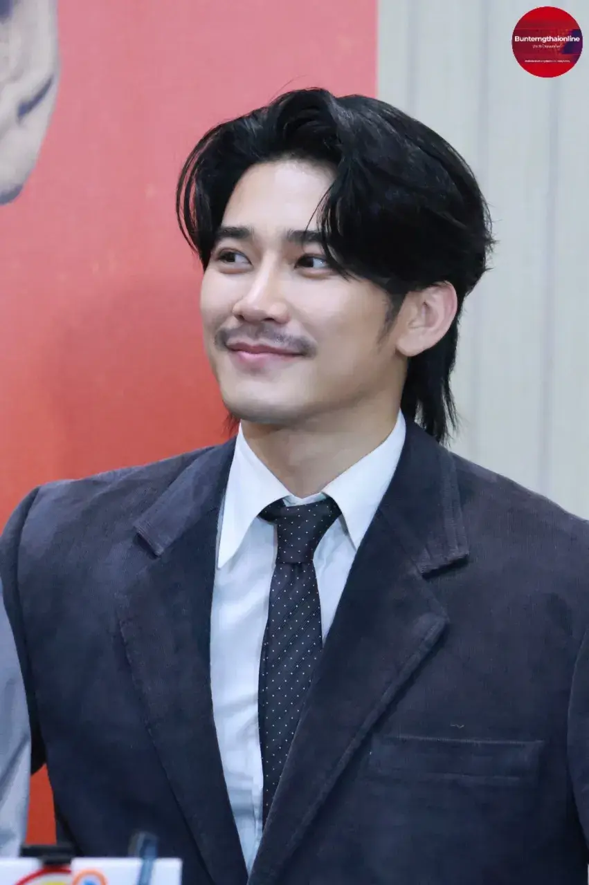 กำเนิดคู่จิ้นพระเอกกับพระเอก