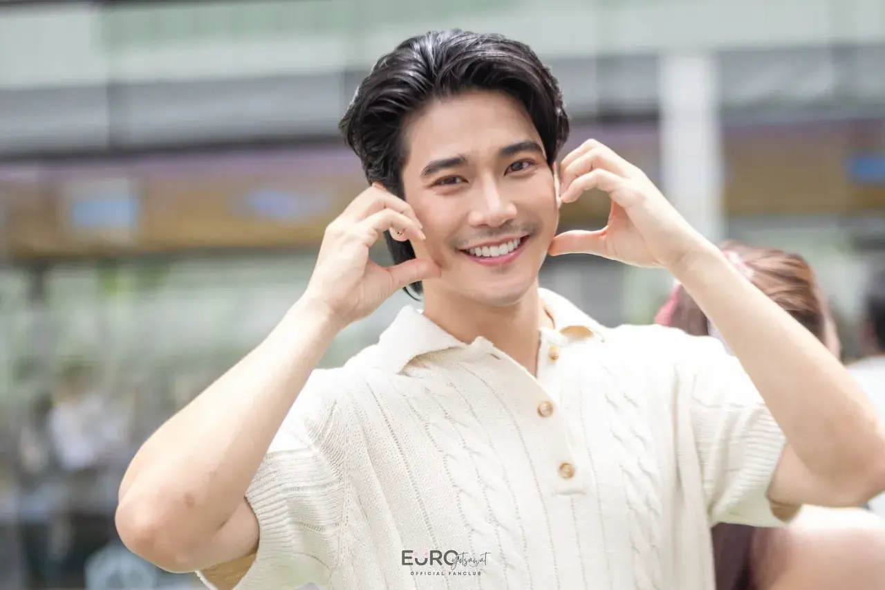 กำเนิดคู่จิ้นพระเอกกับพระเอก