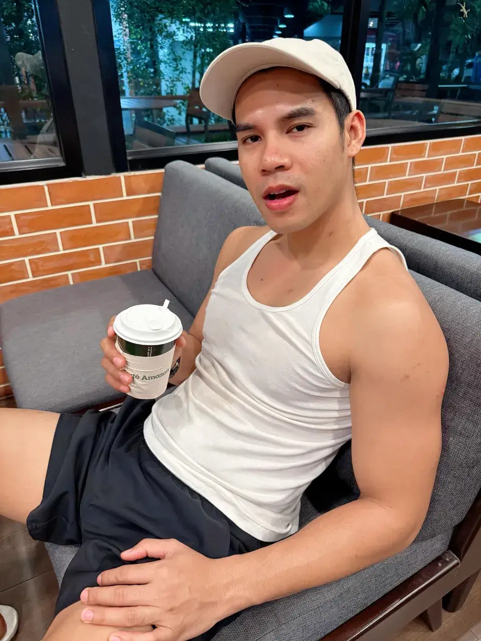 อยากเรียกเธอว่าที่รัก