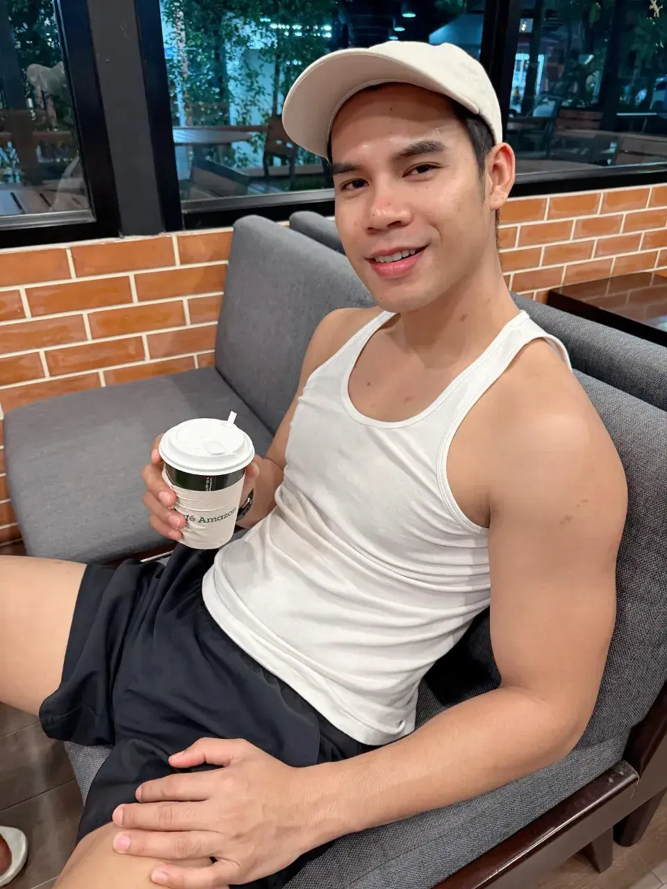 อยากเรียกเธอว่าที่รัก