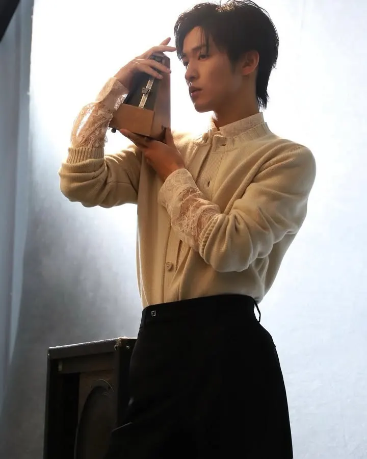 Ren Meguro @ VOGUE Japan September 2025