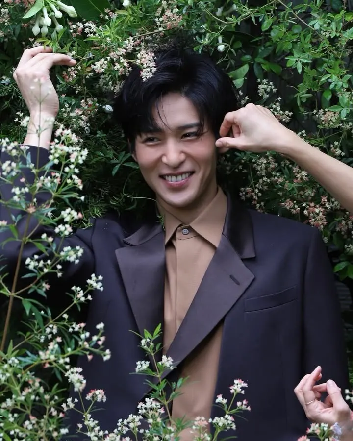 Ren Meguro @ VOGUE Japan September 2025