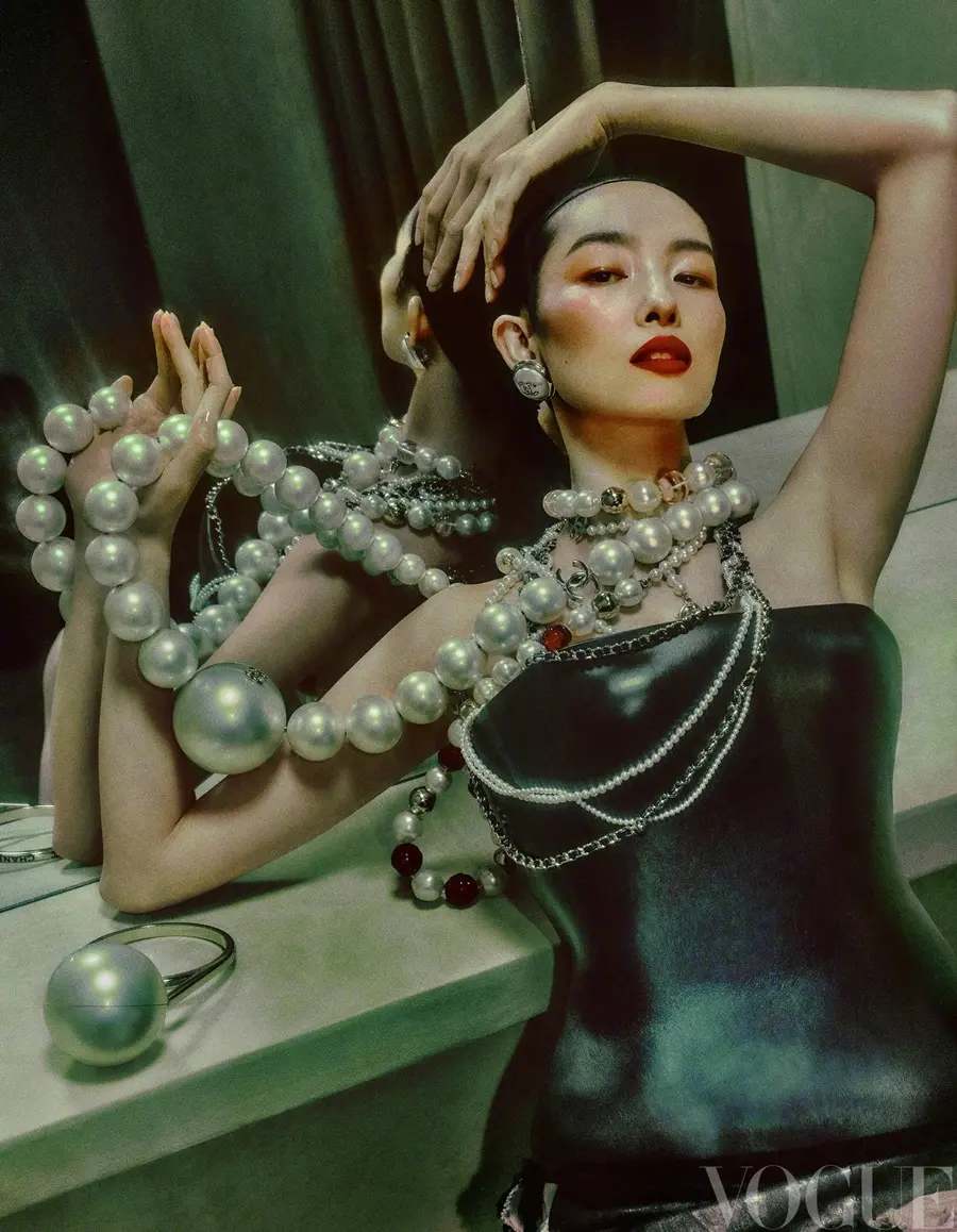 VOGUE China September 2025 (20th Anniversary issue)