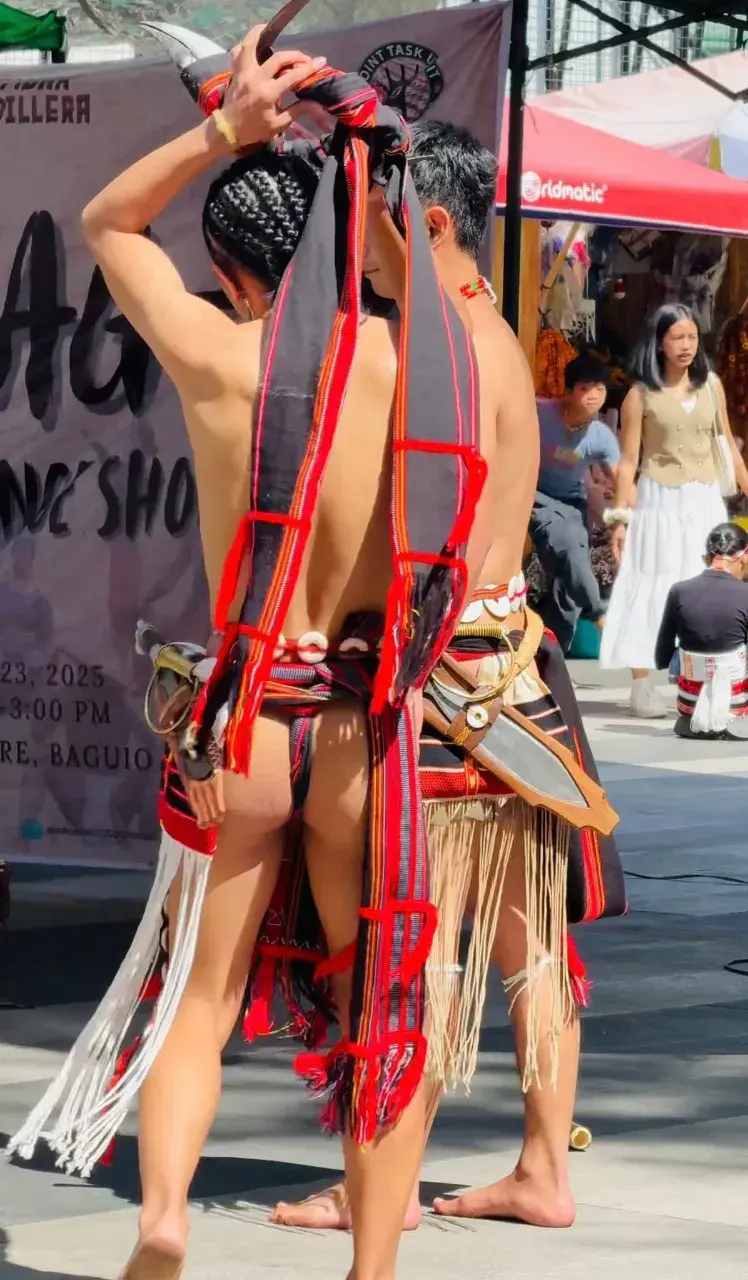 หนุ่ม..อิฟูเกา