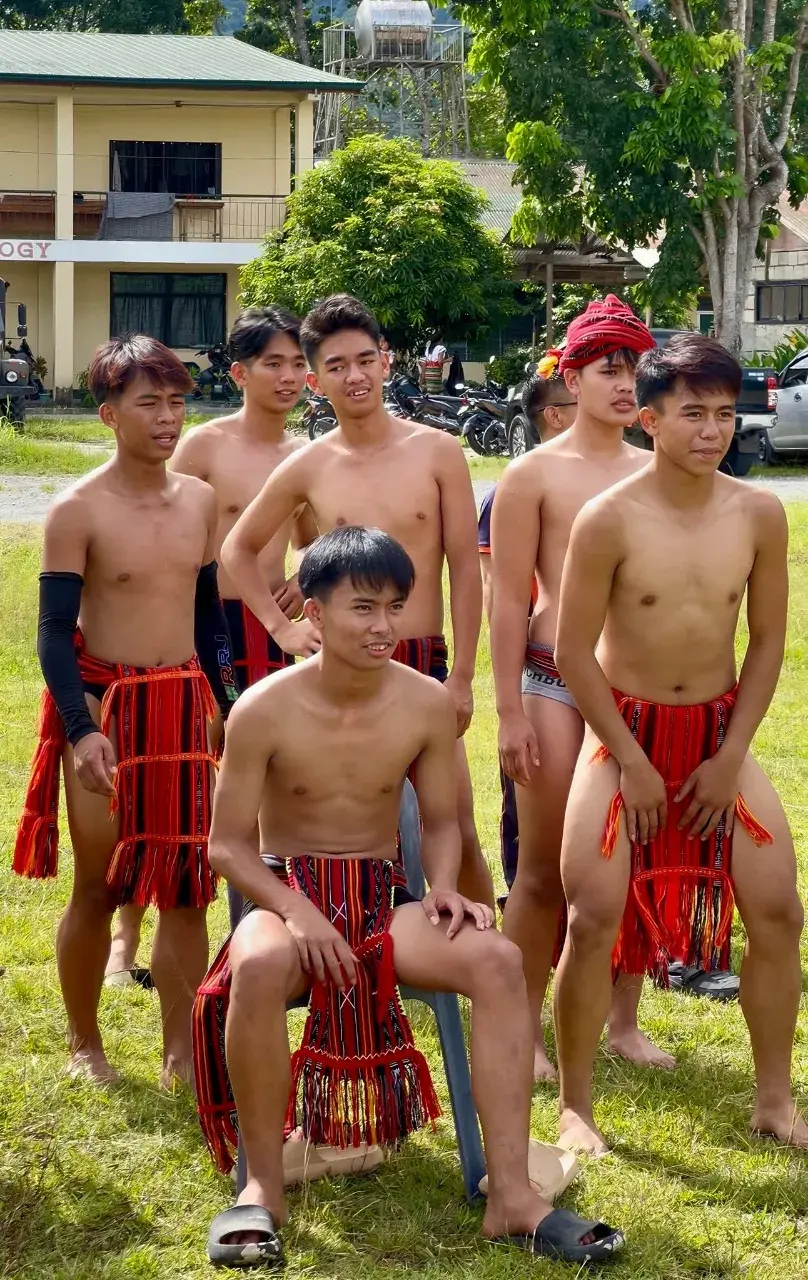 หนุ่ม..อิฟูเกา