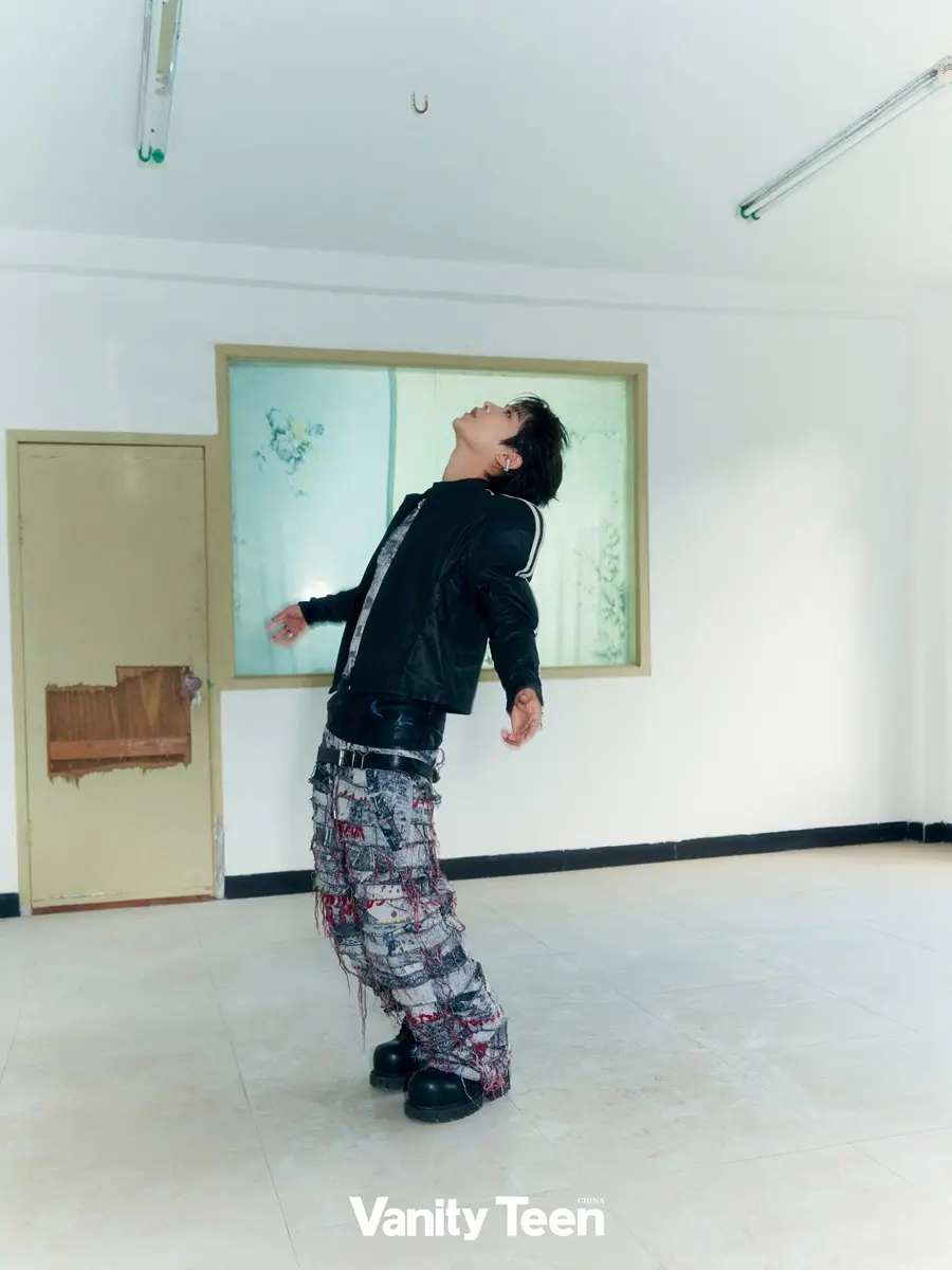 Victor Ma @ Vanity Teen China August 2025