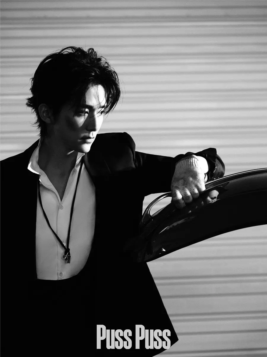 Zhang Xincheng @ PUSS PUSS China S/S 2025