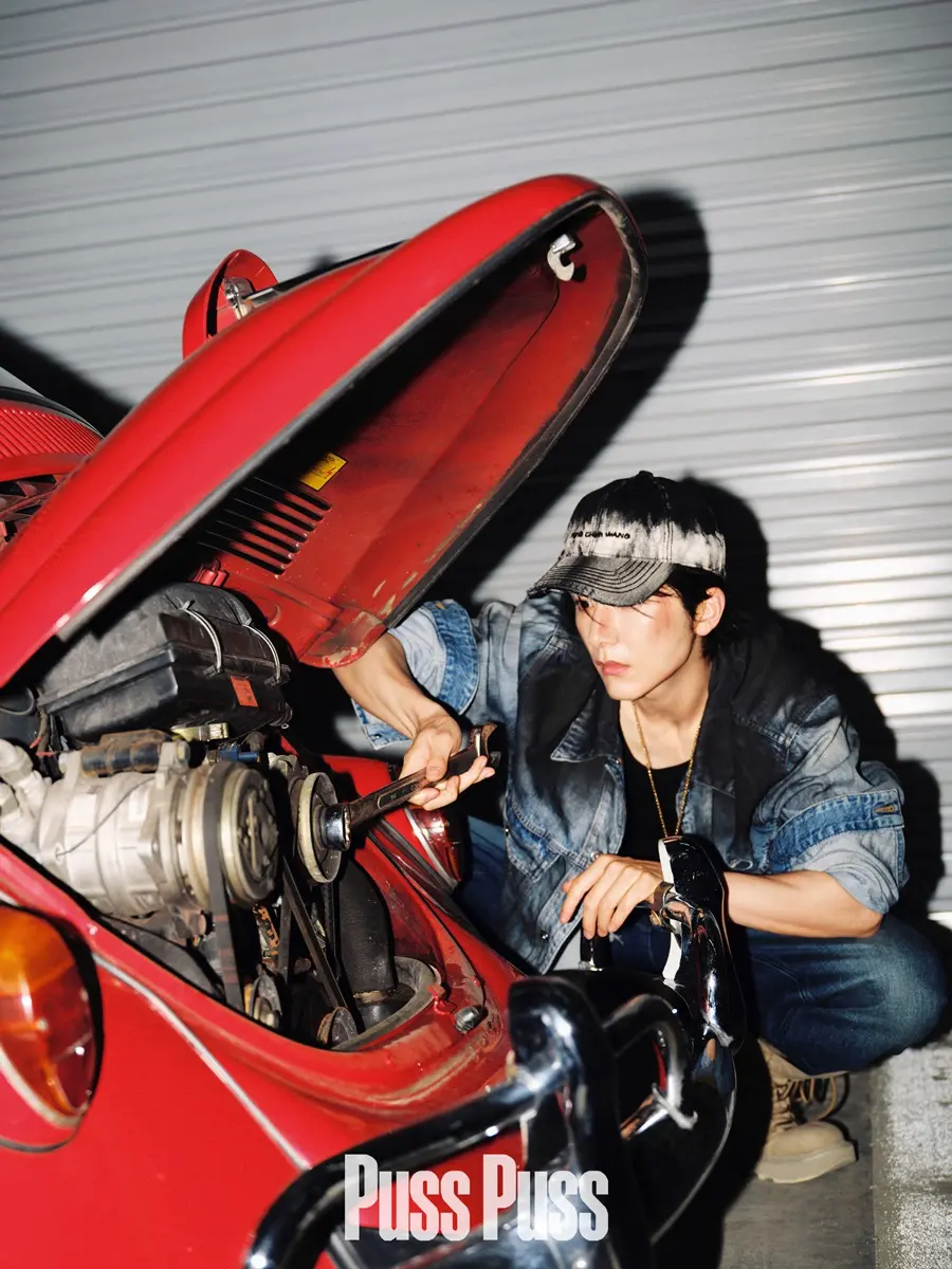 Zhang Xincheng @ PUSS PUSS China S/S 2025