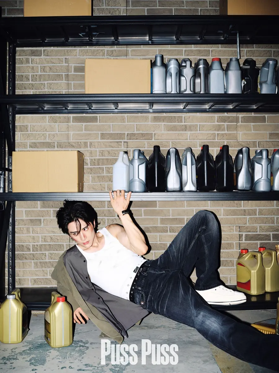 Zhang Xincheng @ PUSS PUSS China S/S 2025