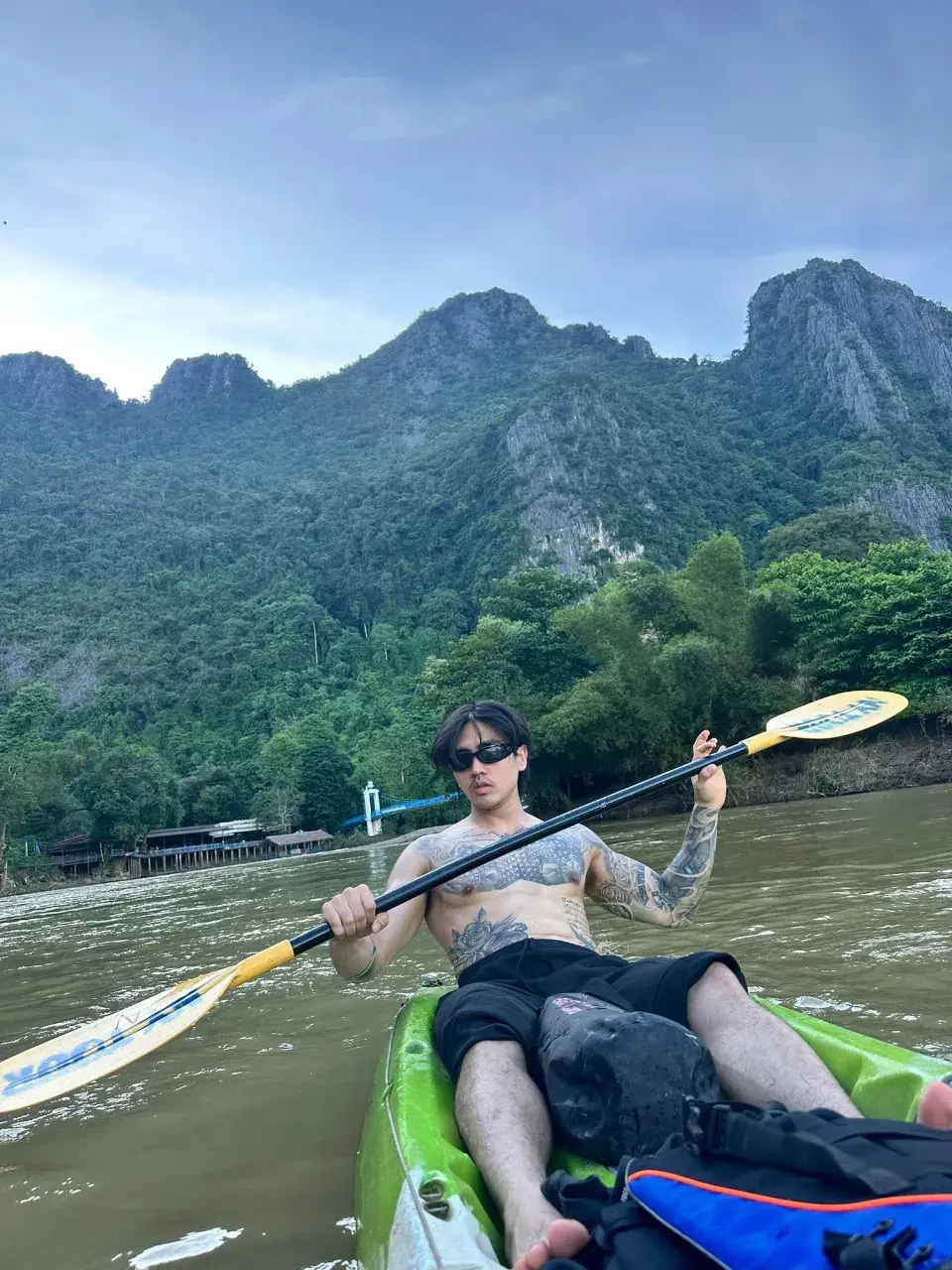 เสพสุขเสวปี๊