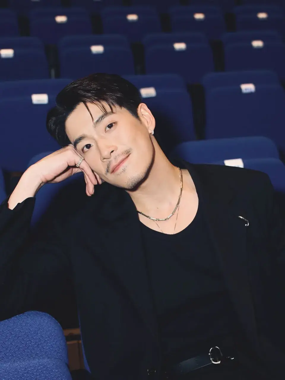 หนุ่มเจ้าเสน่ห์