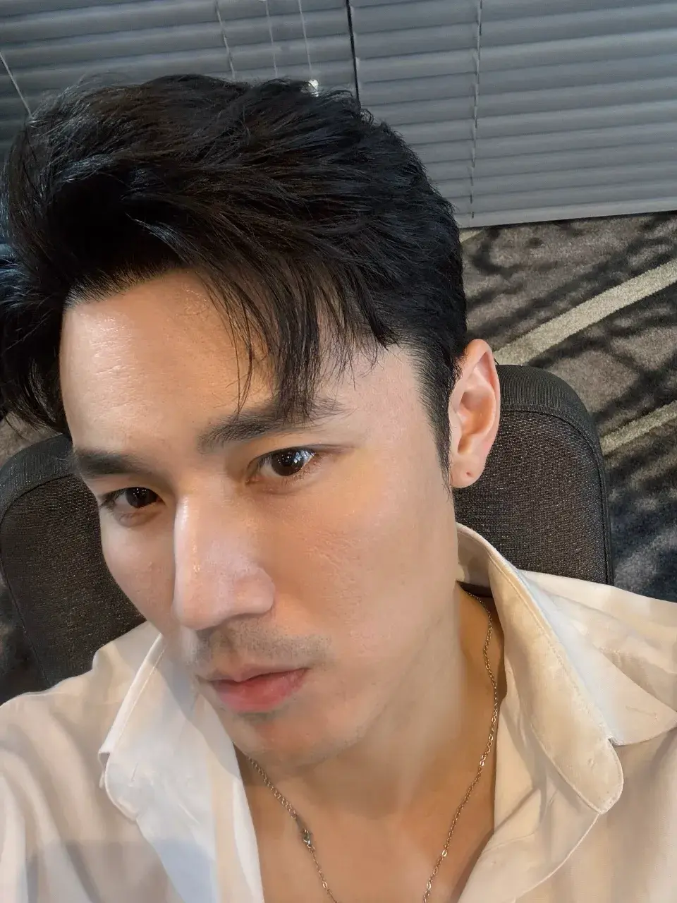 ขาวเนียนละมุนดีจังเฮียยย