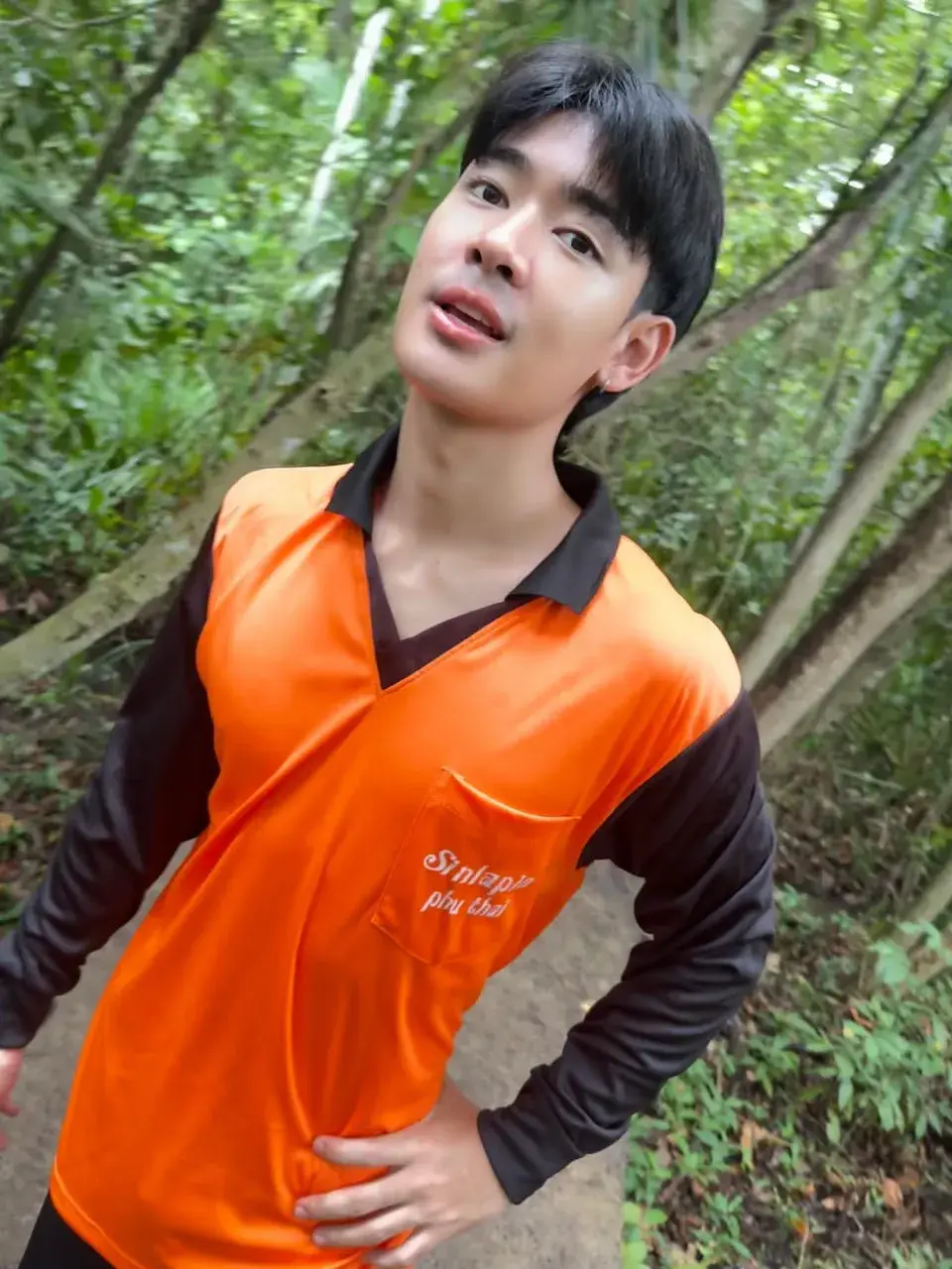 ขาวเนียนละมุนดีจังเฮียยย