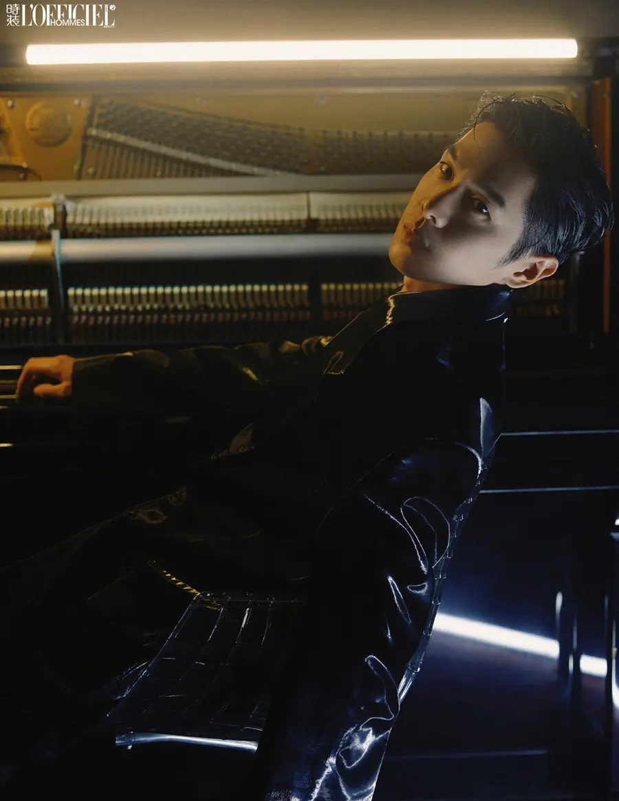 Zhang Ruoyun @ L’OFFICIEL HOMMES China July 2025