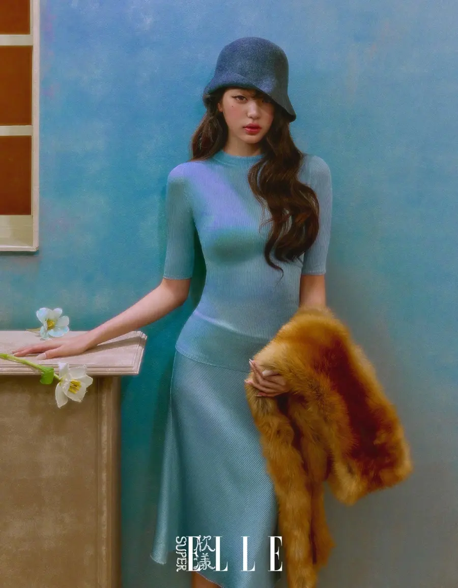 (IVE) Jang Wonyoung @ SuperELLE China September 2025