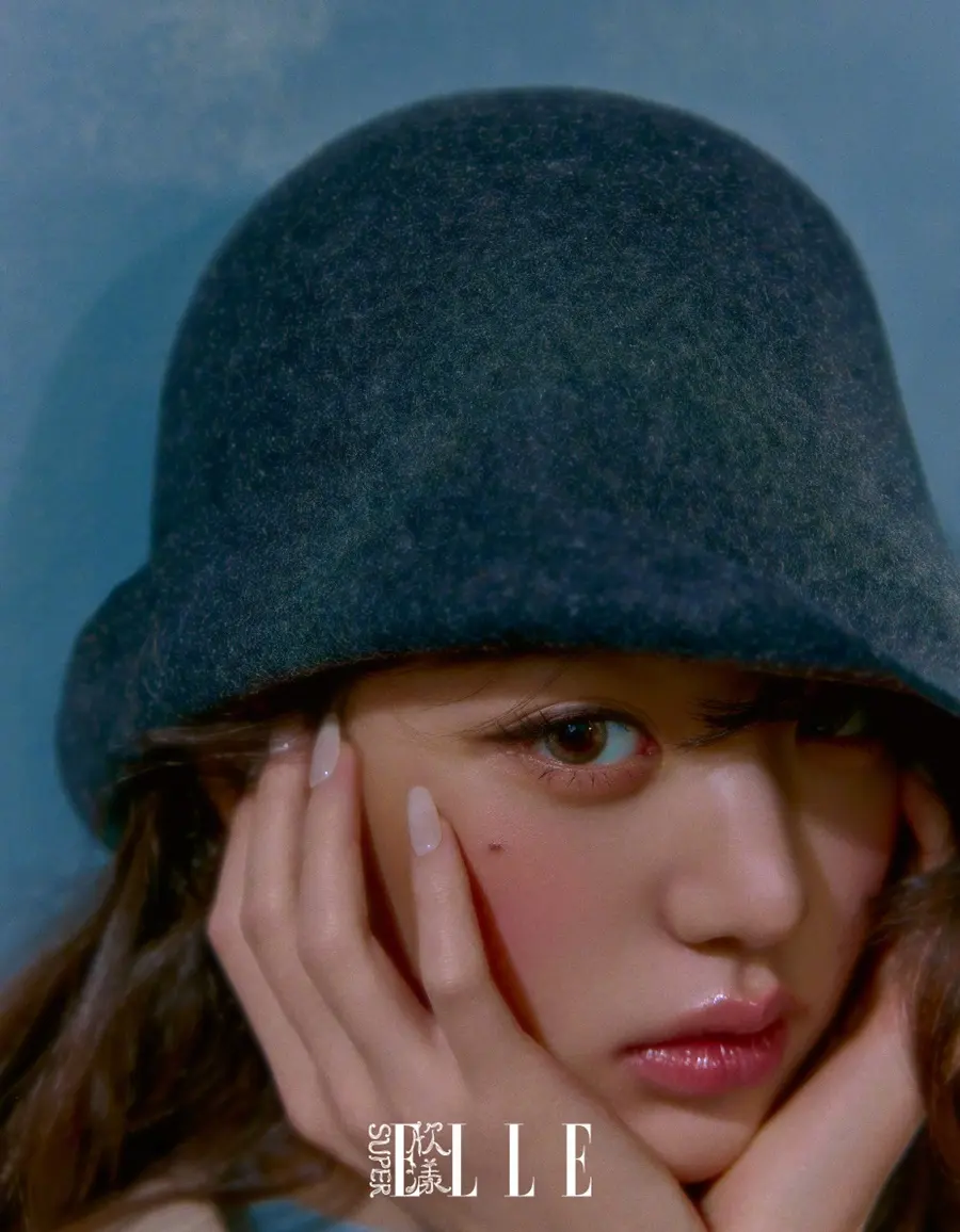 (IVE) Jang Wonyoung @ SuperELLE China September 2025