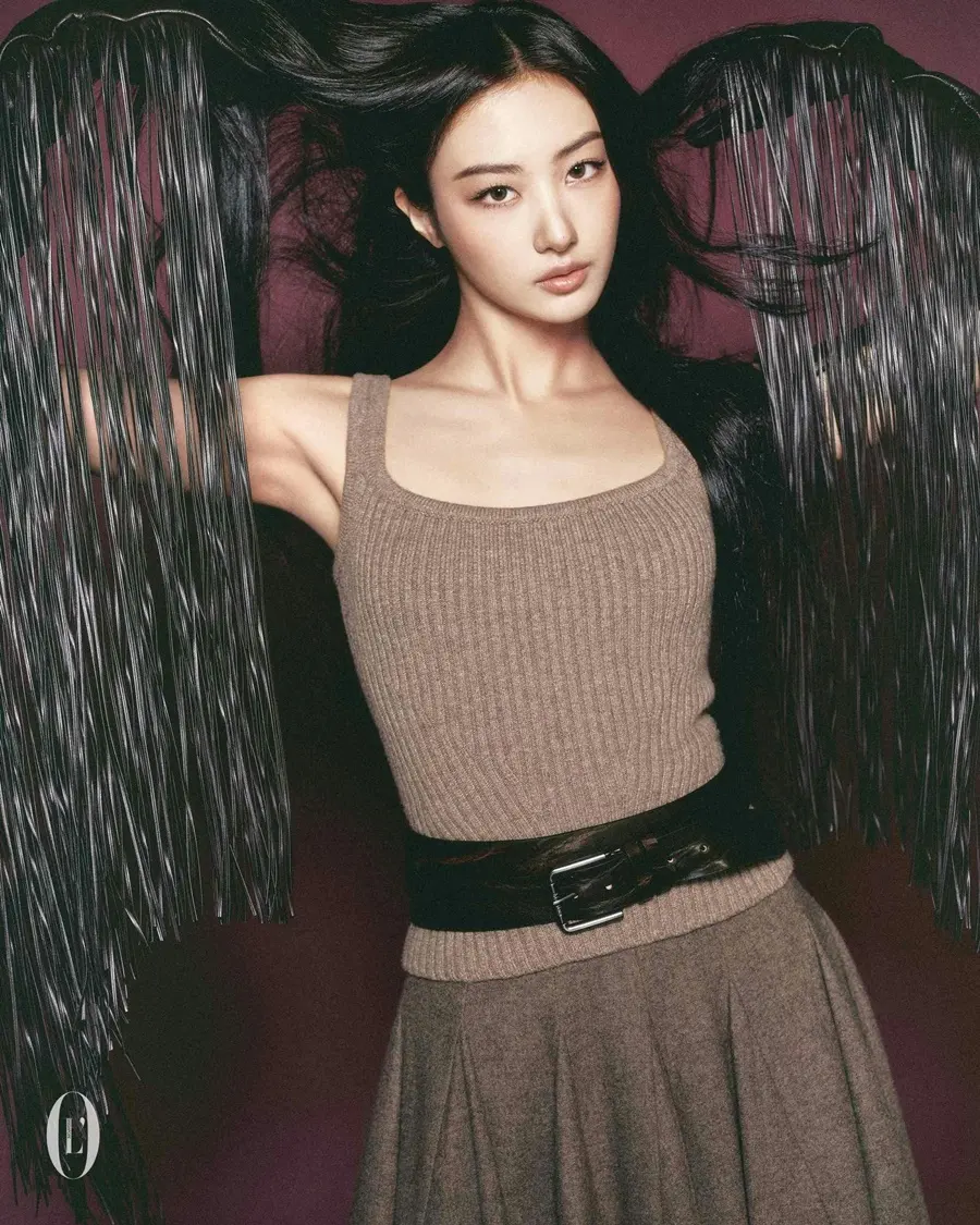 (MEOVV) Gawon @ L'OFFICIEL Singapore September 2025