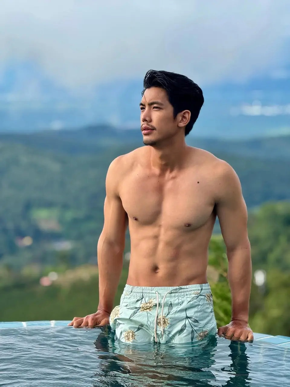 Cool GUY : Patittada Photajareon