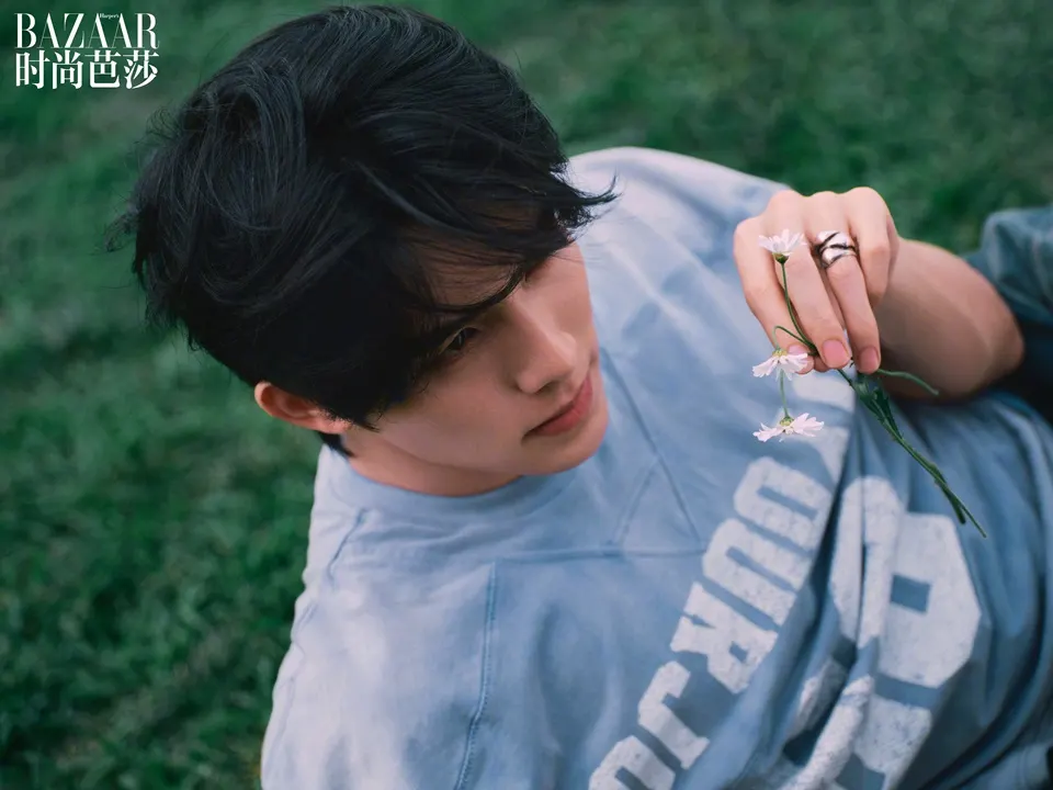 บูม รวีวิชญ์ @ Harper’s BAZAAR China August 2025