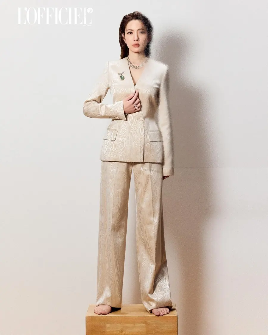 แอฟ-ทักษอร @ L’OFFICIEL Thailand August 2025