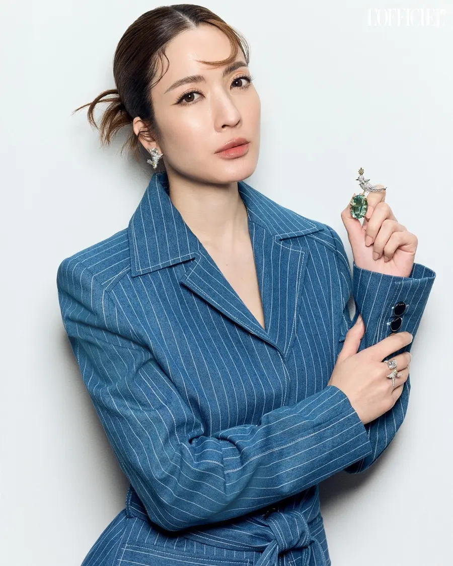 แอฟ-ทักษอร @ L’OFFICIEL Thailand August 2025