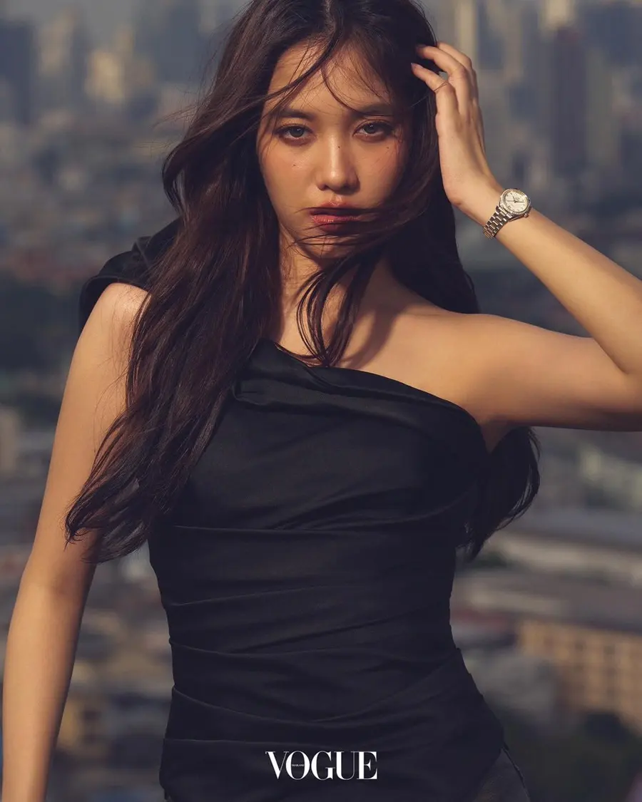 ฟรีน-สโรชา @ VOGUE Thailand August 2025