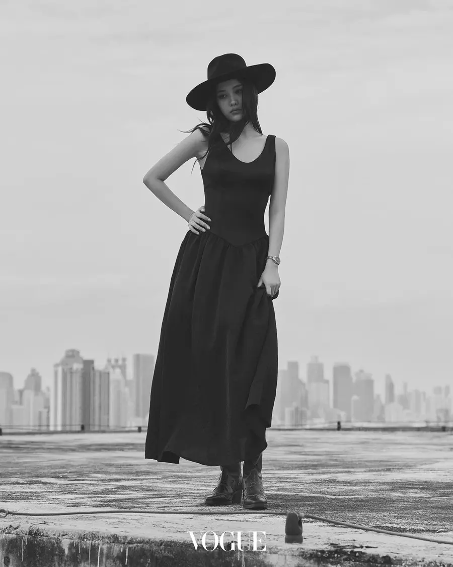 ฟรีน-สโรชา @ VOGUE Thailand August 2025