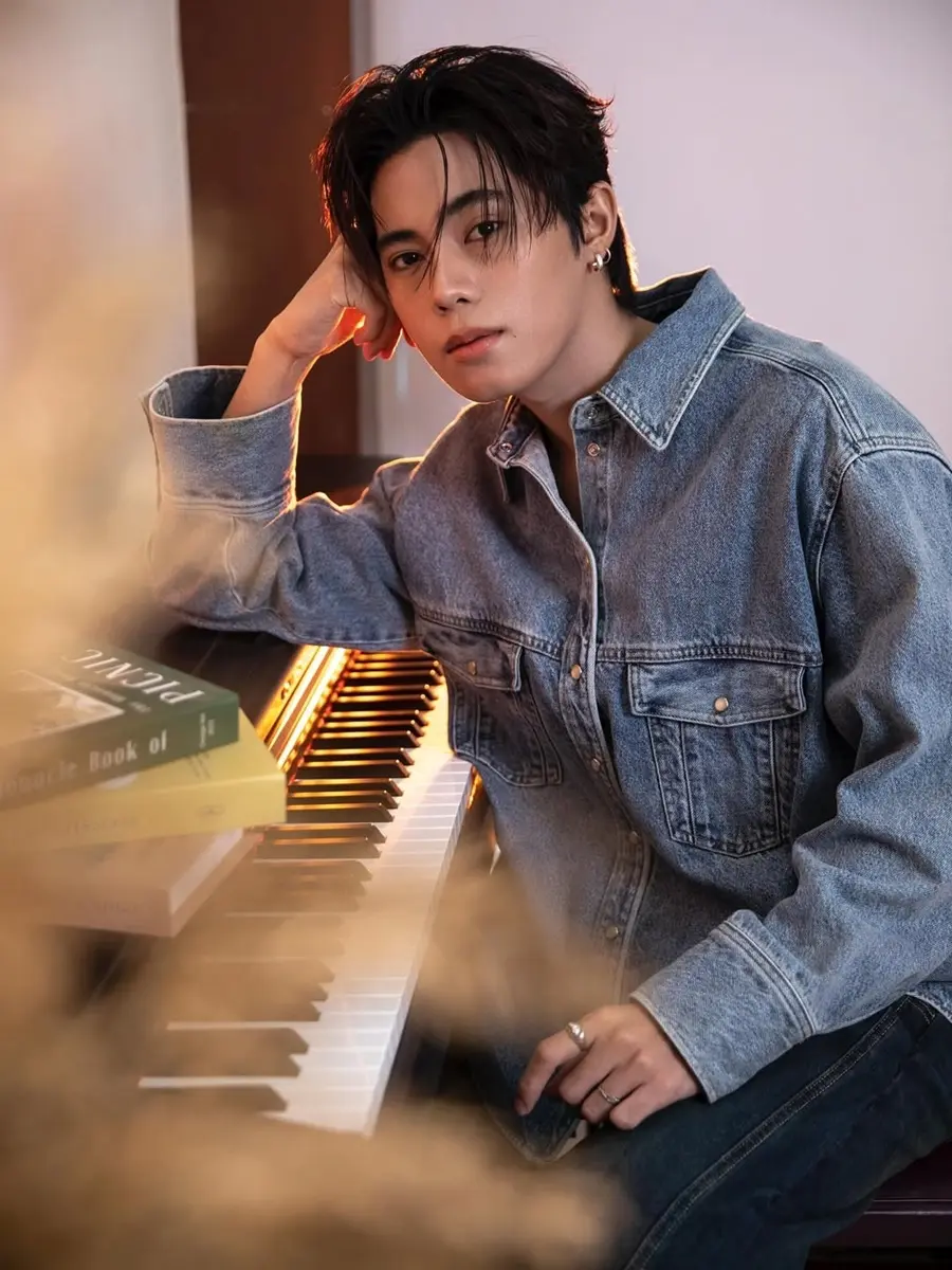 โอม-สาริศ & เฟริสท์-ฉลองรัฐ @ ManGu Magazine issue 311 September 2025