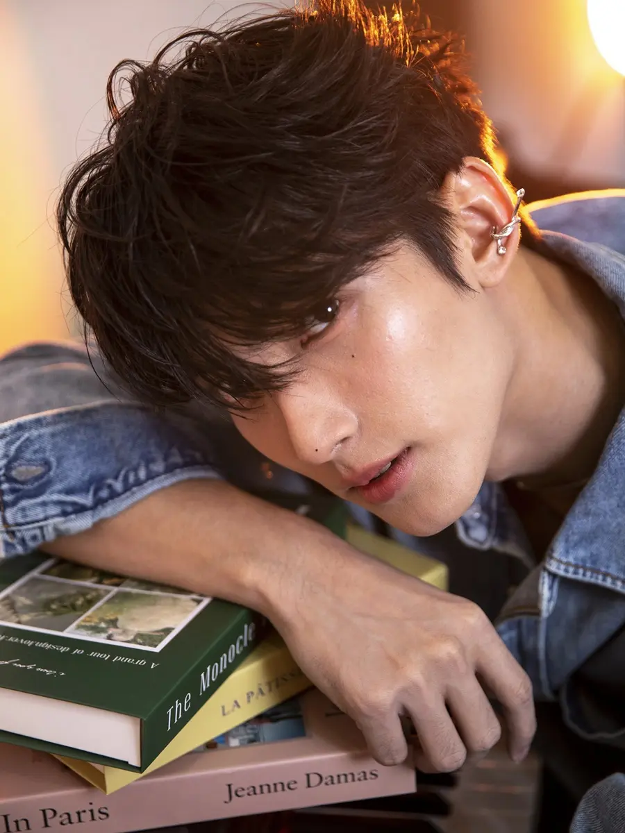 โอม-สาริศ & เฟริสท์-ฉลองรัฐ @ ManGu Magazine issue 311 September 2025