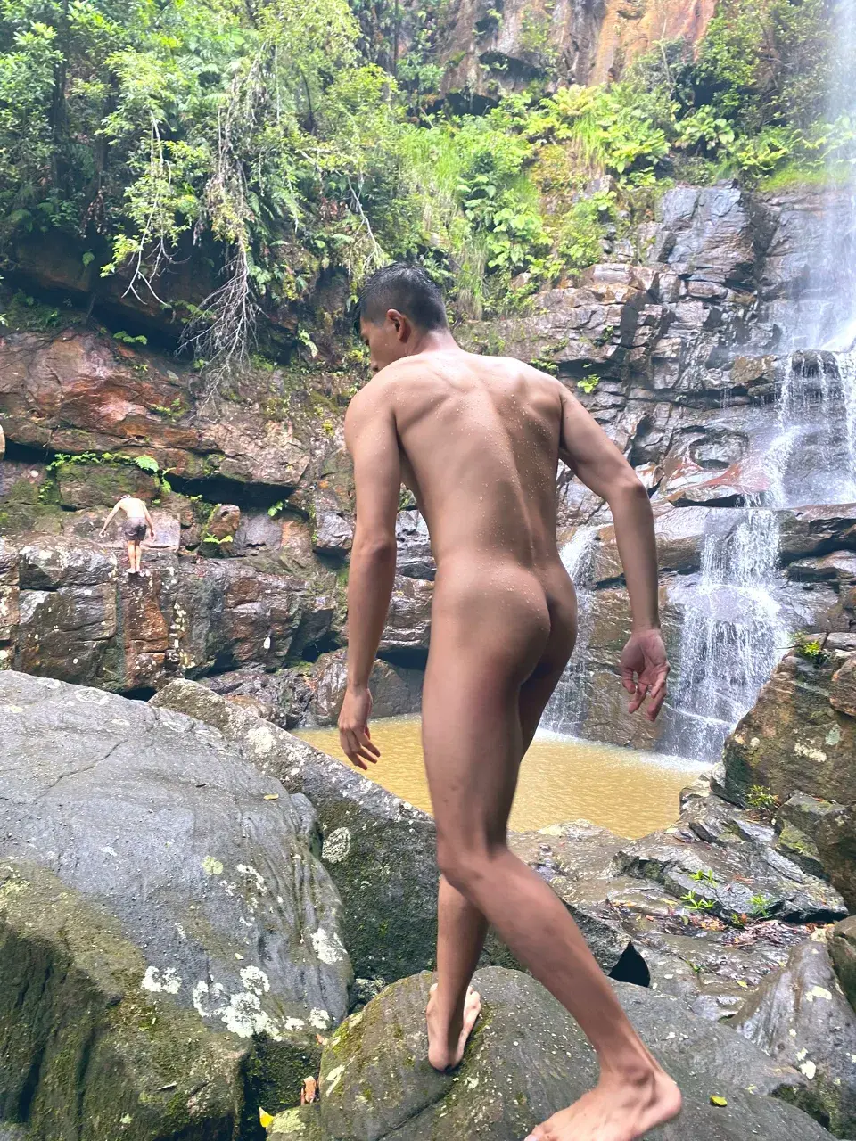 อยากไปเที่ยวน้ำตก