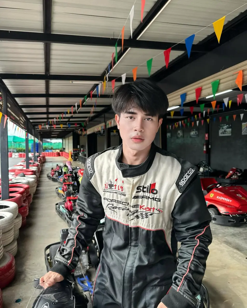 Cool GUY : Manasak Muensaeng