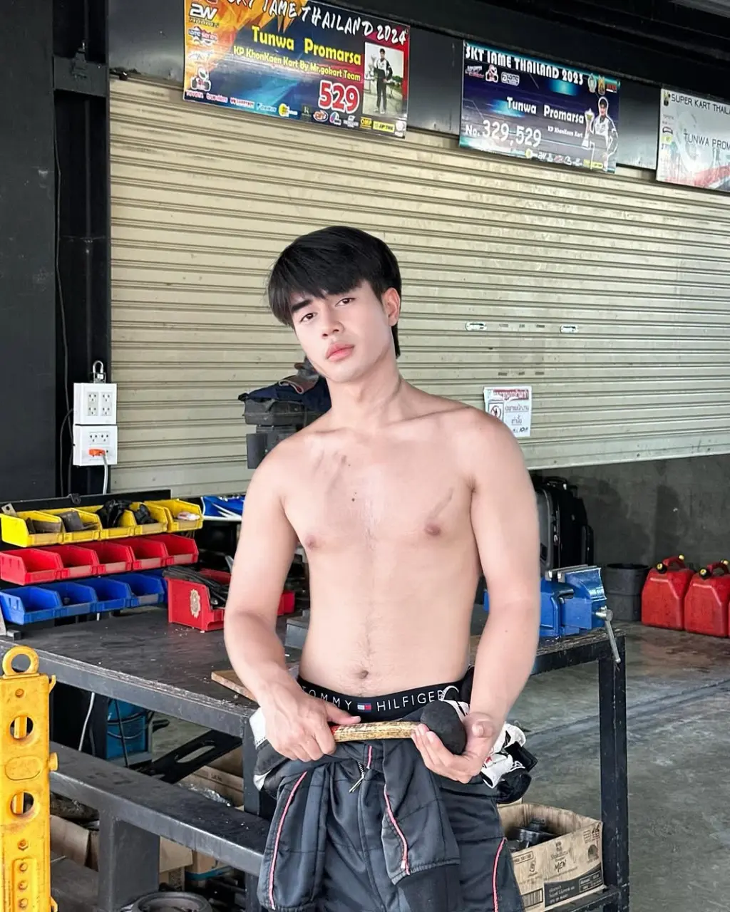 Cool GUY : Manasak Muensaeng