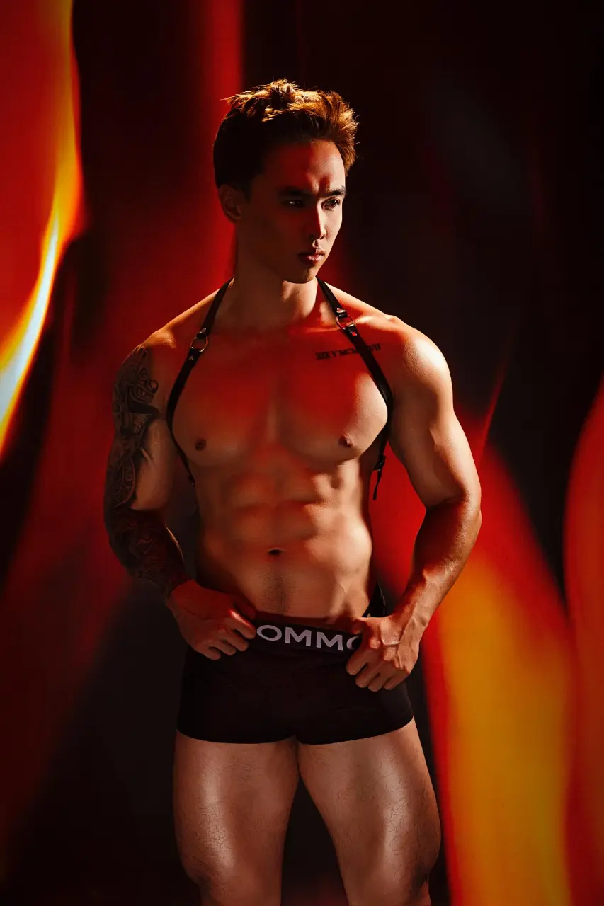 Fitness trainer & Model : Vũ ngộ