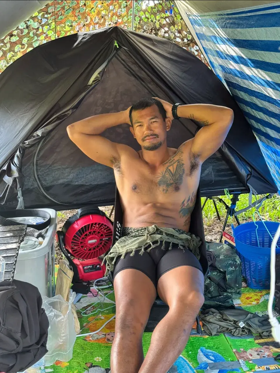 ยอมจุกคาอกพี่