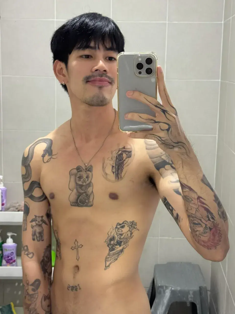 เห็นรอยสักแล้วรักเลย