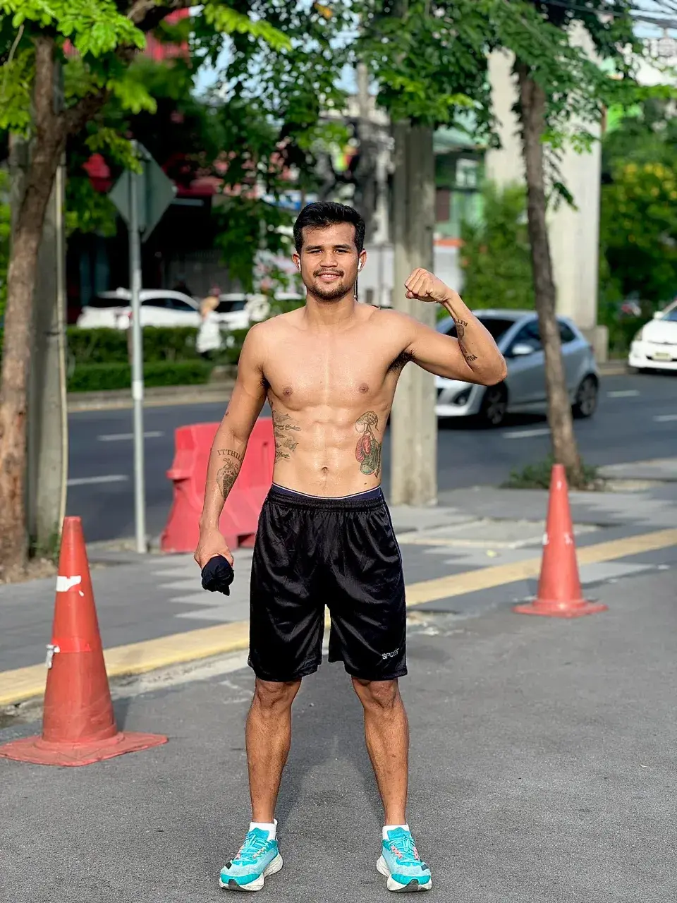 เห็นแล้วอยาก บอกเลย