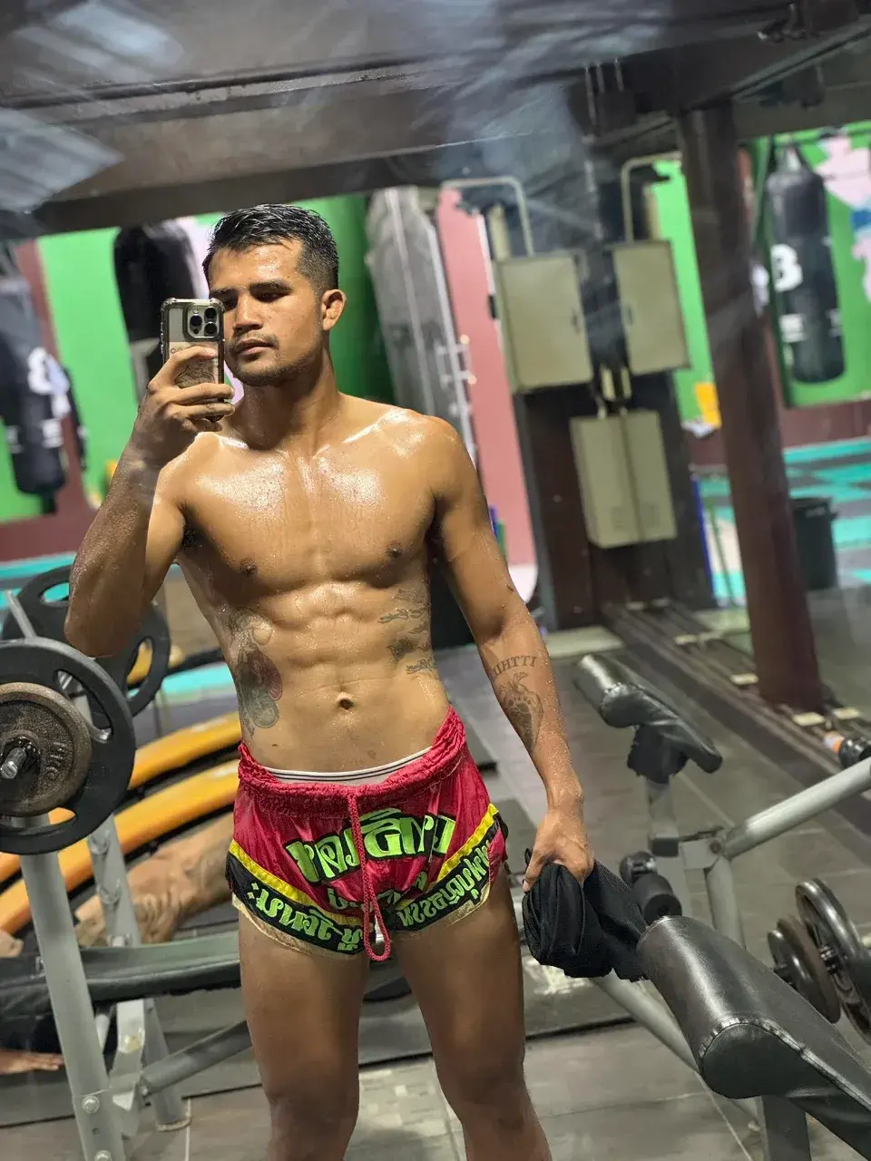 เห็นแล้วอยาก บอกเลย