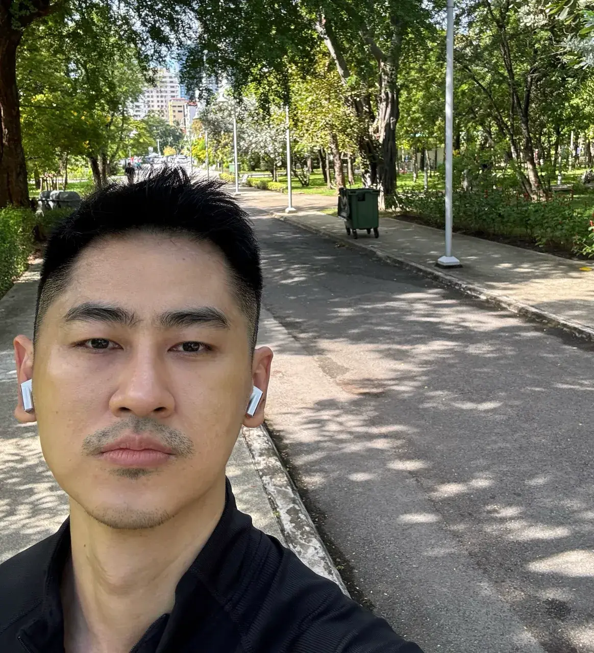 เห็นแล้วแข็ง