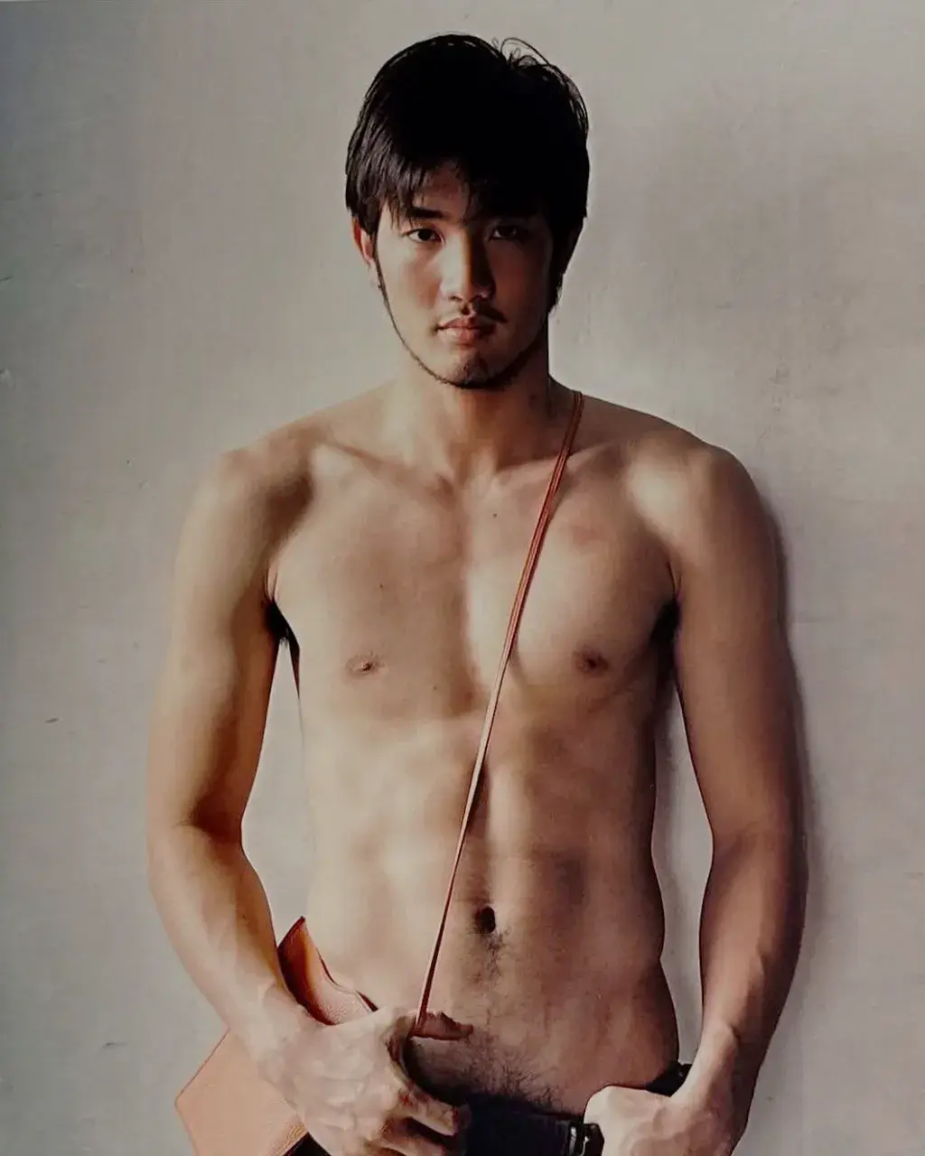 เห็นแล้วแข็ง